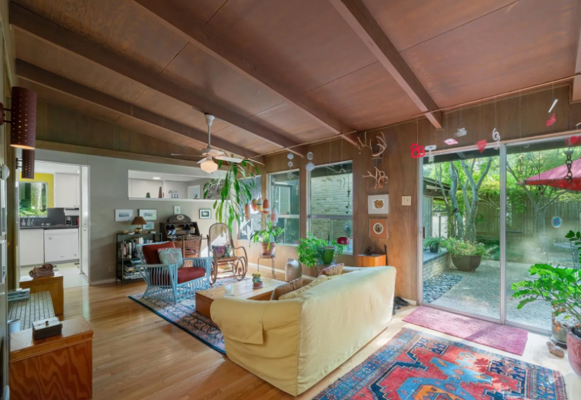 Midcentury Ju-Nel ranch